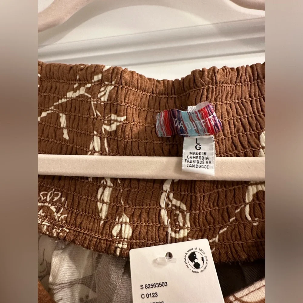 NWT Urban Outfitters Brown Patterned Flowy Cropped Pants Large - Picture 3 of 4
